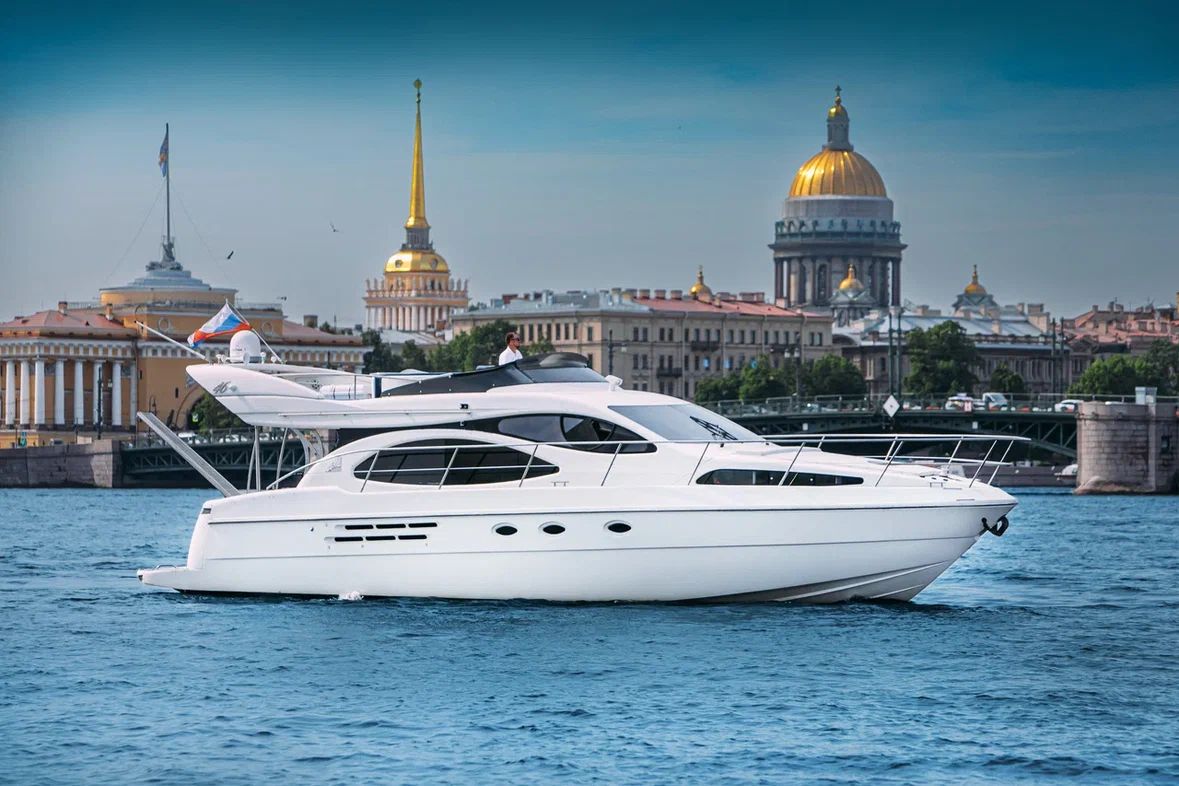 Азимут 46 Корсар (Azimut 46 Korsar)